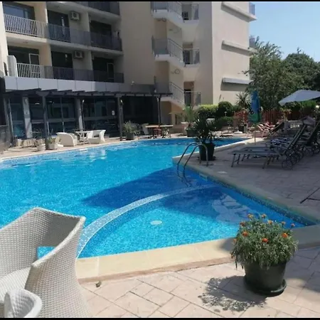 Premium Studio In Sapphire * Slantchev Briag