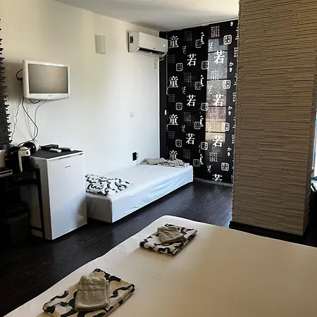 Premium Studio In Sapphire Slantchev Briag