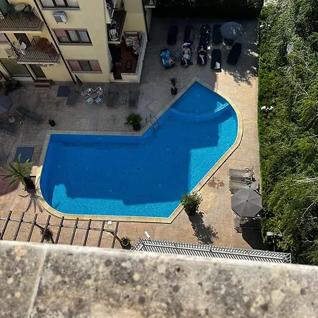 Premium Studio In Sapphire Slantchev Briag