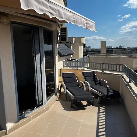 Premium Studio In Sapphire * Slantchev Briag